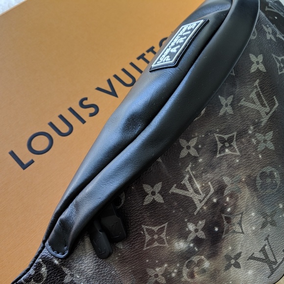 Louis Vuitton Authentic Galaxy Voyage Bum Bag - Picture 3 of 8